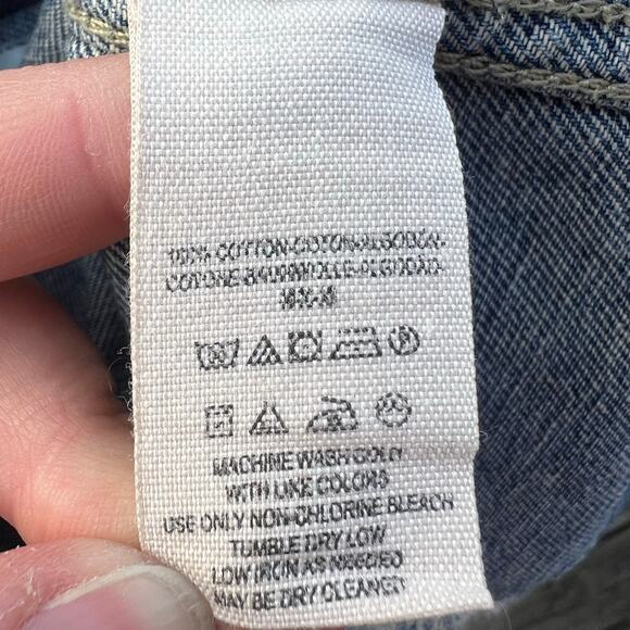 Free‎ People Denim Jacket with Hoodie and Distressed Detail Women's Medium - Picture 6 of 6